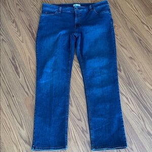 Women's Jeans- Straight